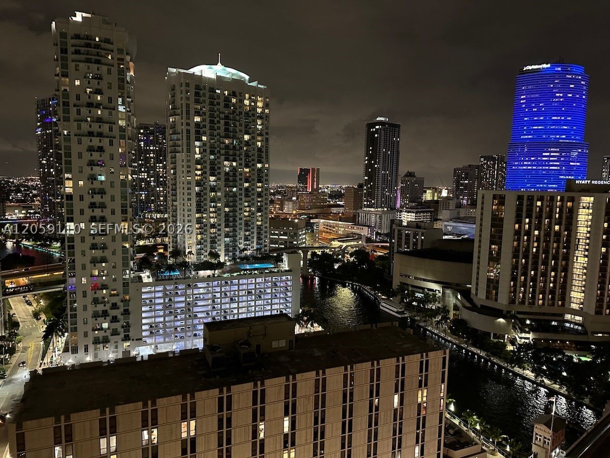 485 Brickell Ave #2507, Miami FL 33131