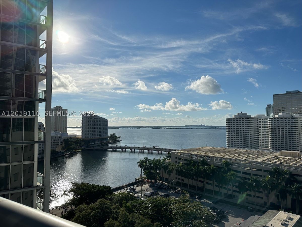 485 Brickell Ave #2507, Miami FL 33131
