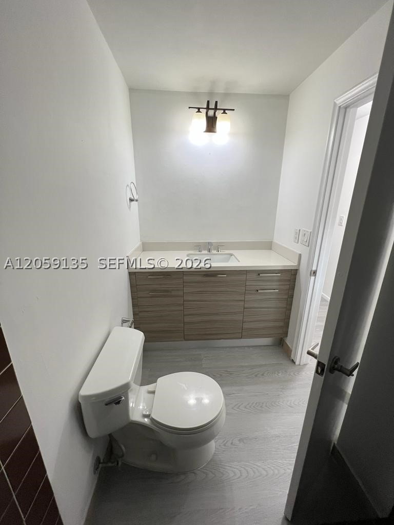 2180 Brickell Ave #7, Miami FL 33129