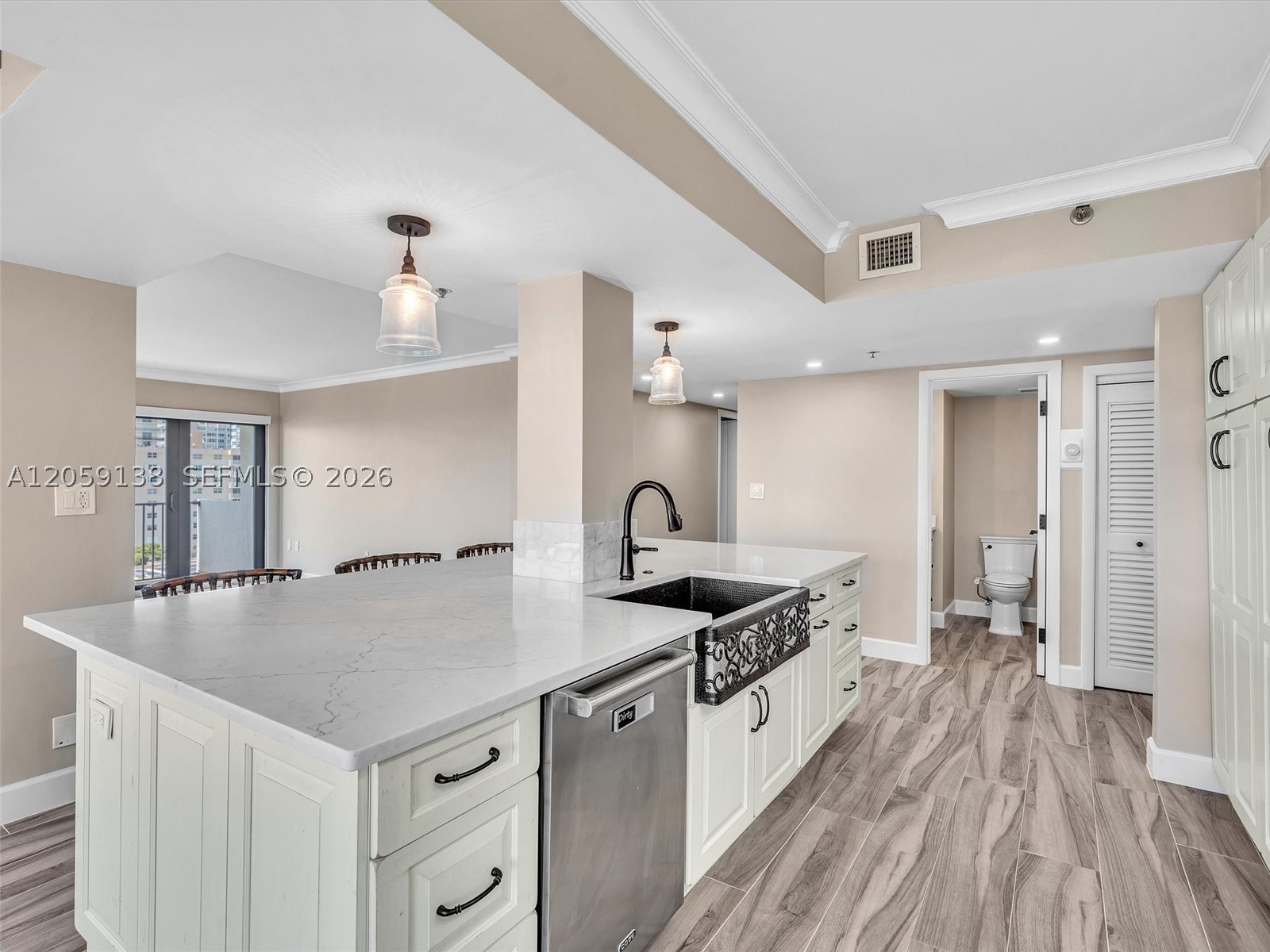 1201 S Ocean Dr #802S, Hollywood FL 33019