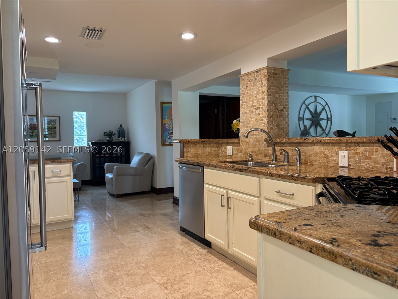 6610 SW 104th Ct, Miami FL 33173