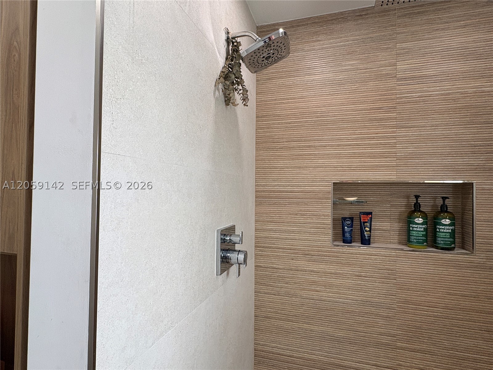 6610 SW 104th Ct, Miami FL 33173