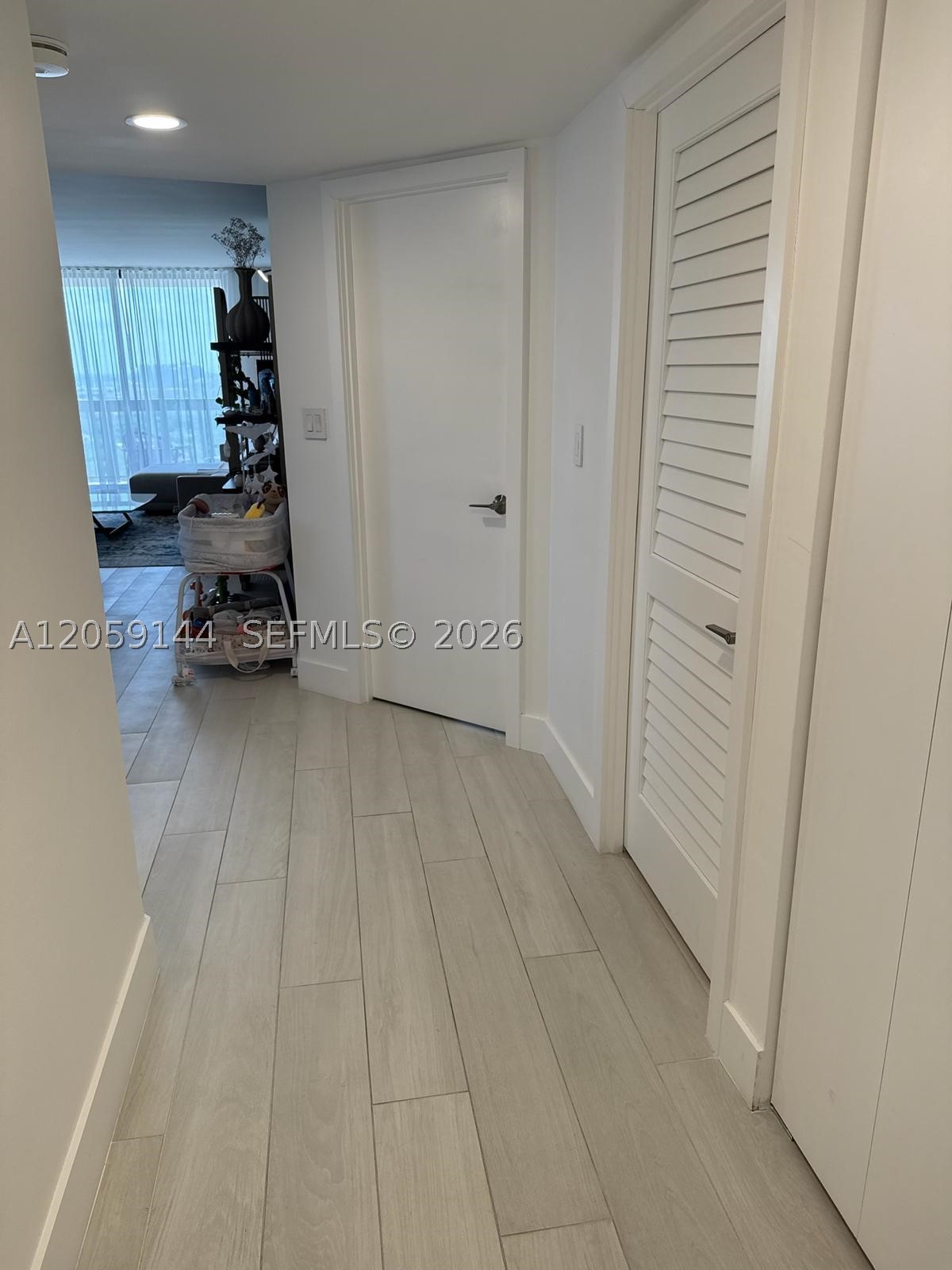 2333 Brickell Ave #2512, Miami FL 33129