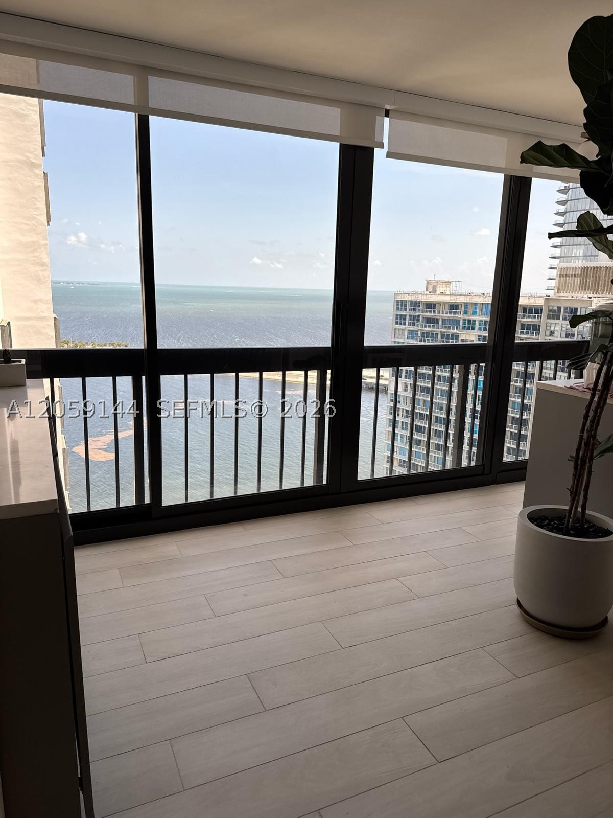 2333 Brickell Ave #2512, Miami FL 33129