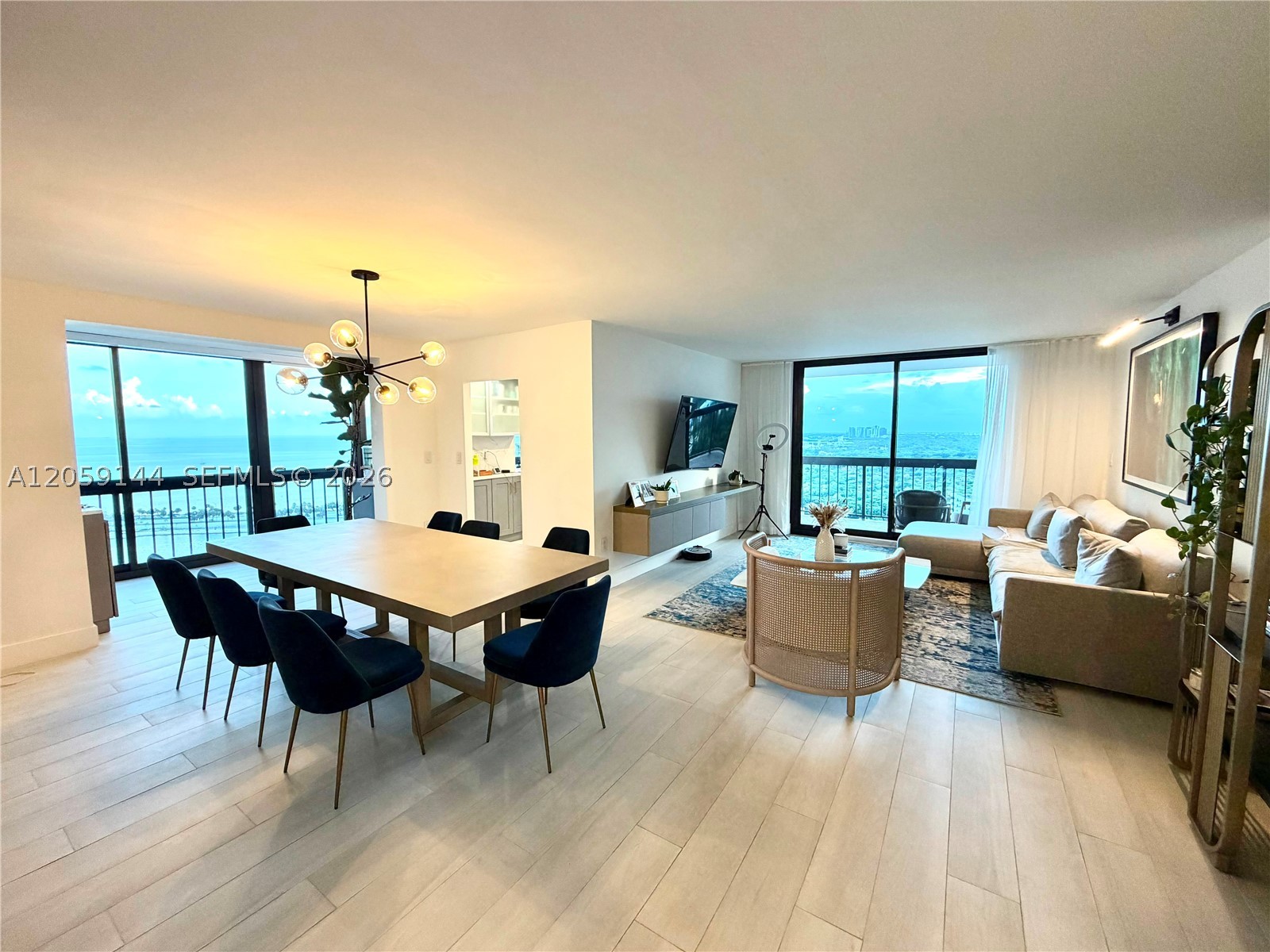 2333 Brickell Ave #2512, Miami FL 33129