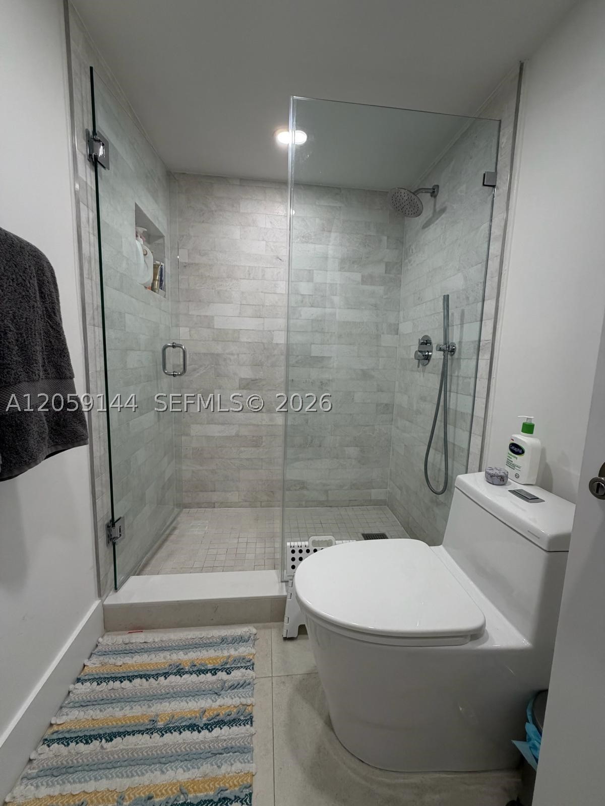 2333 Brickell Ave #2512, Miami FL 33129