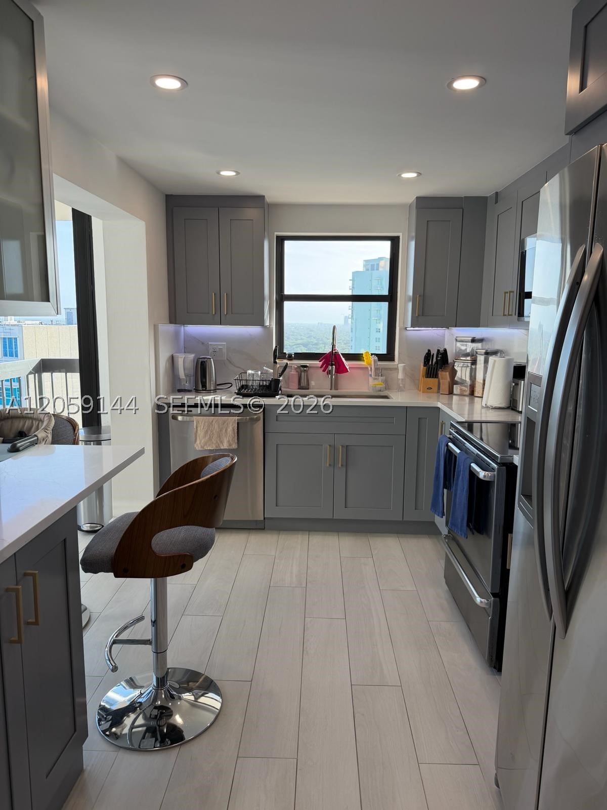 2333 Brickell Ave #2512, Miami FL 33129