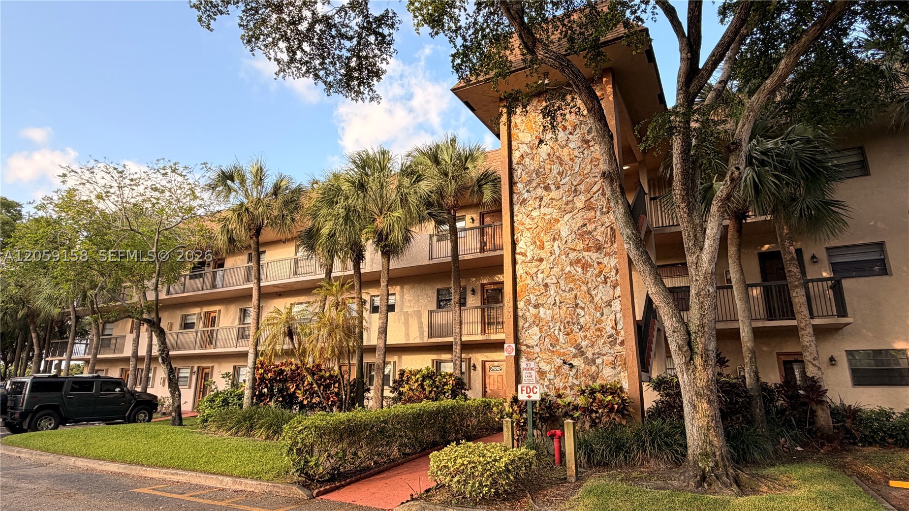 6090 N Sabal Palm Blvd #311, Tamarac FL 33319