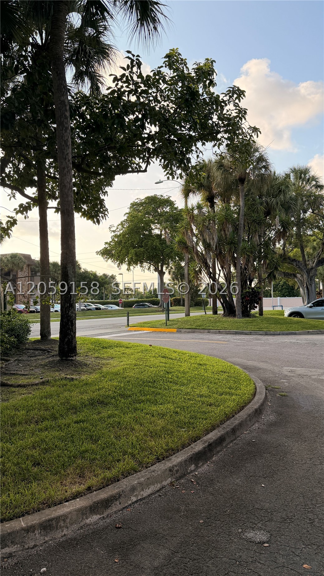 6090 N Sabal Palm Blvd #311, Tamarac FL 33319