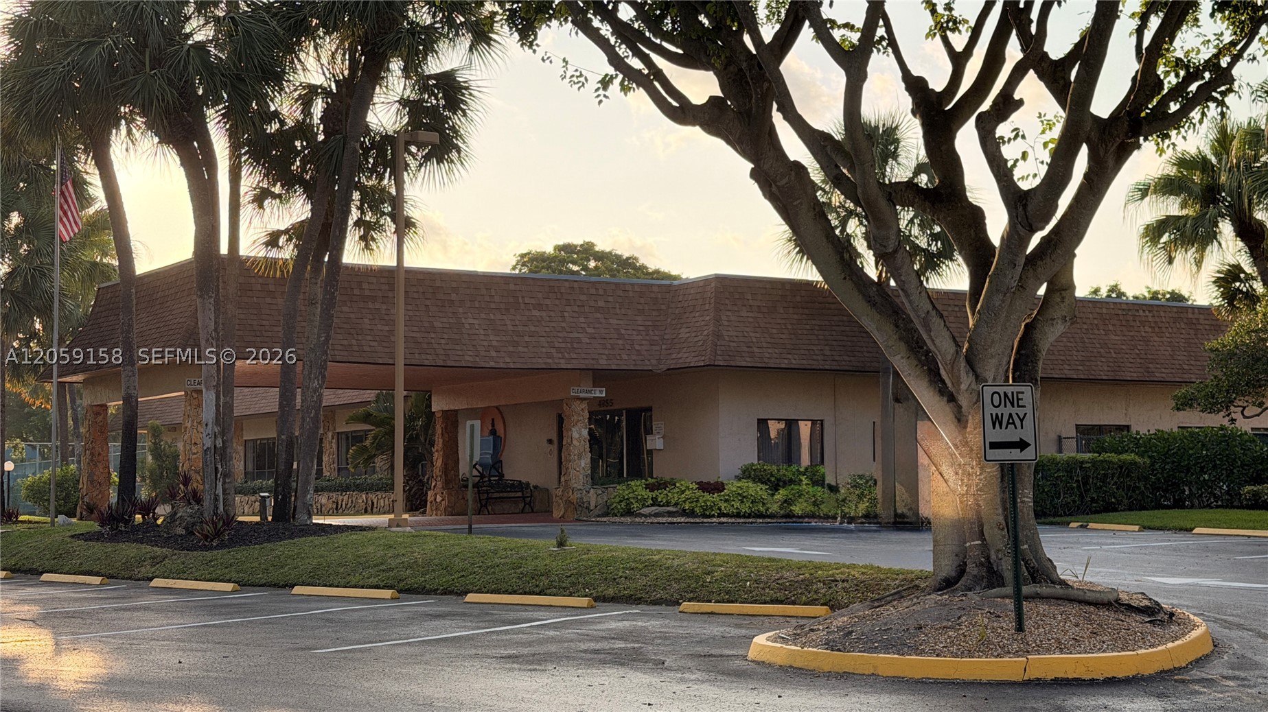 6090 N Sabal Palm Blvd #311, Tamarac FL 33319
