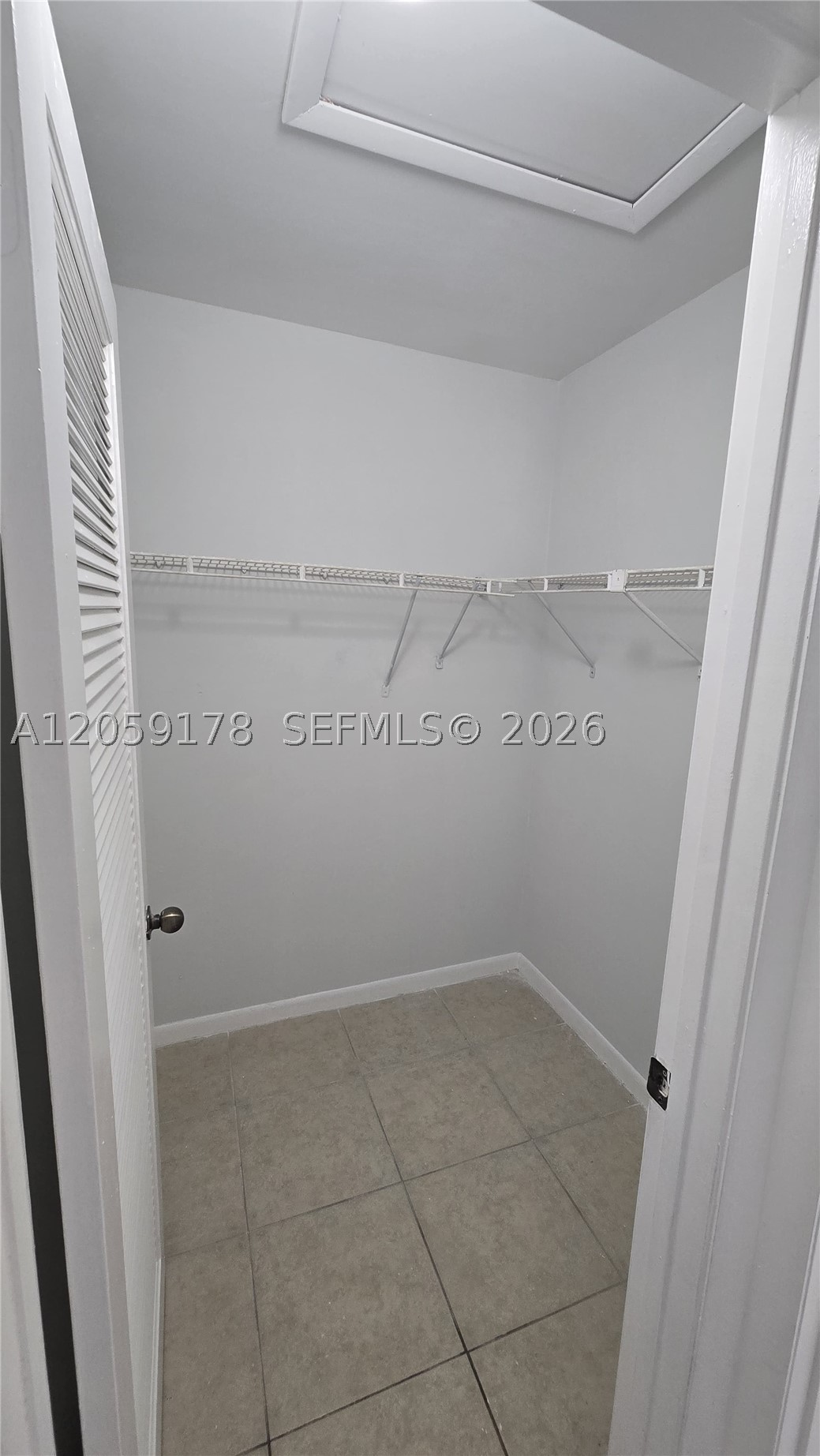 3409 NW 44th St #201, Oakland Park FL 33309