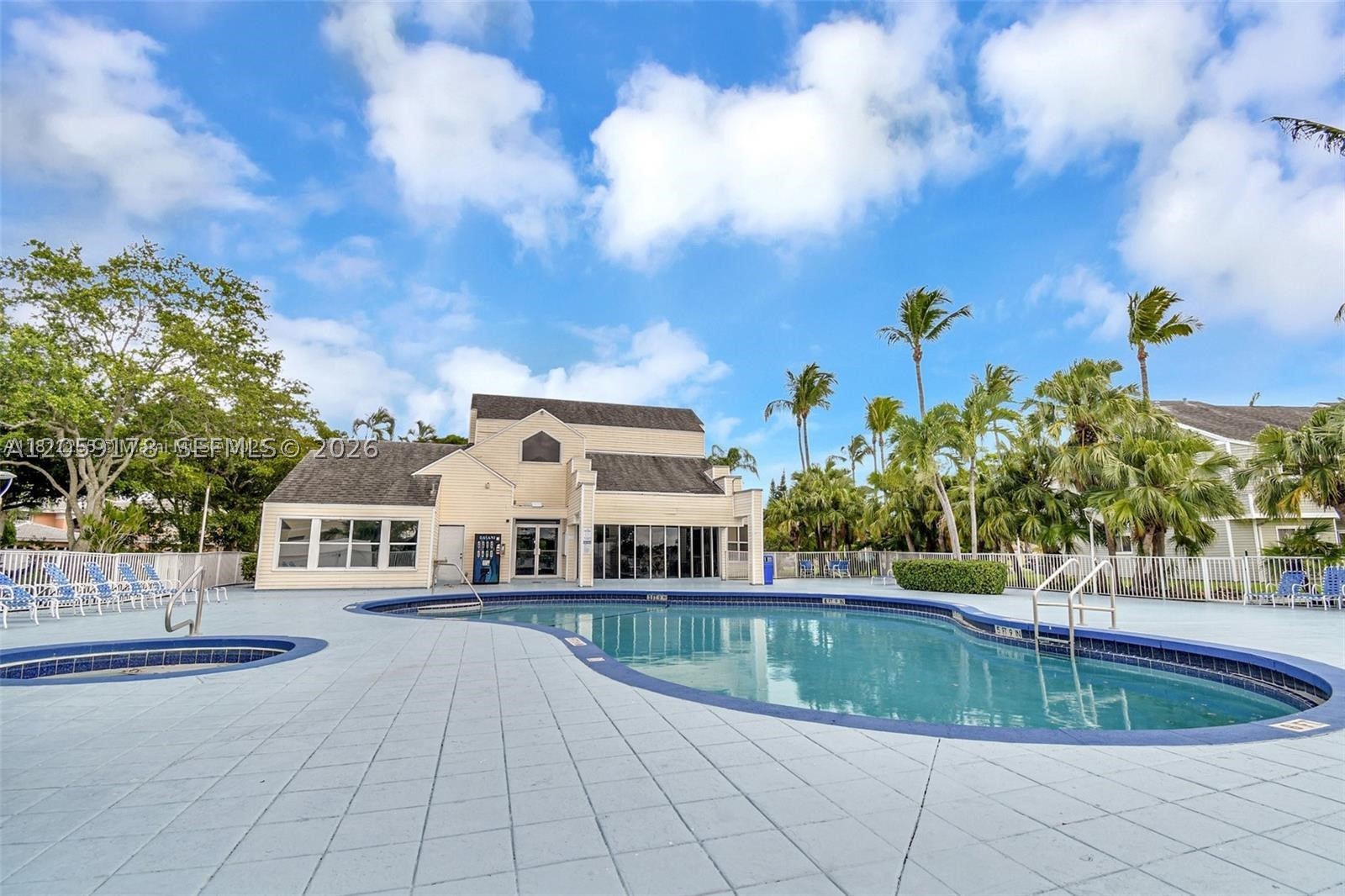 3409 NW 44th St #201, Oakland Park FL 33309
