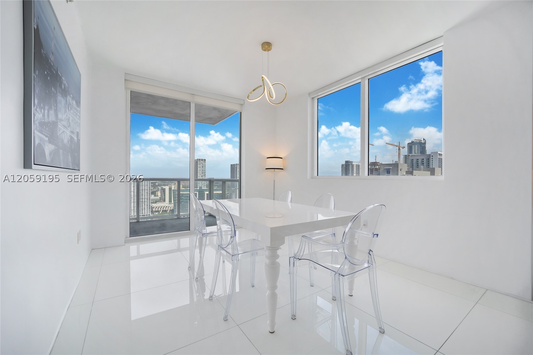 253 NE 2nd St #3302, Miami FL 33132