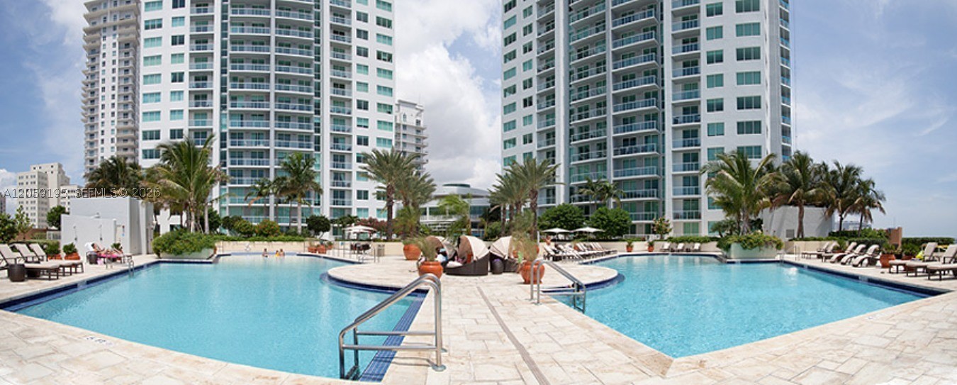 253 NE 2nd St #3302, Miami FL 33132