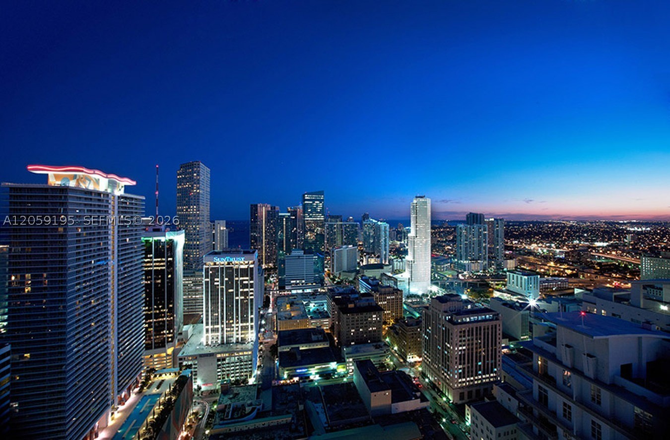 253 NE 2nd St #3302, Miami FL 33132
