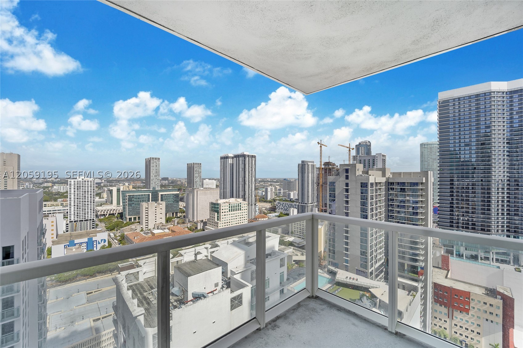 253 NE 2nd St #3302, Miami FL 33132