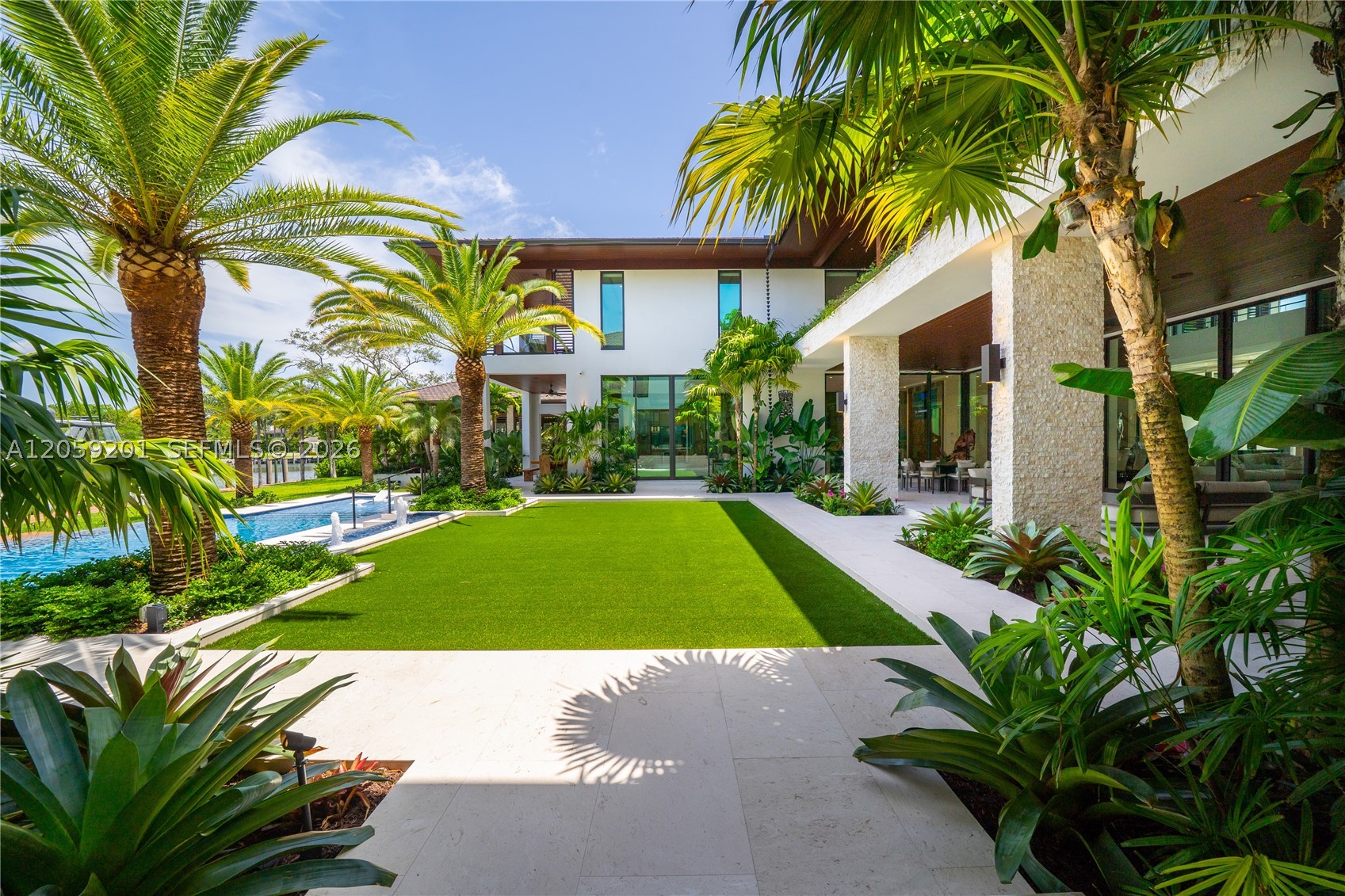 641 Leucadendra Dr, Coral Gables FL 33156