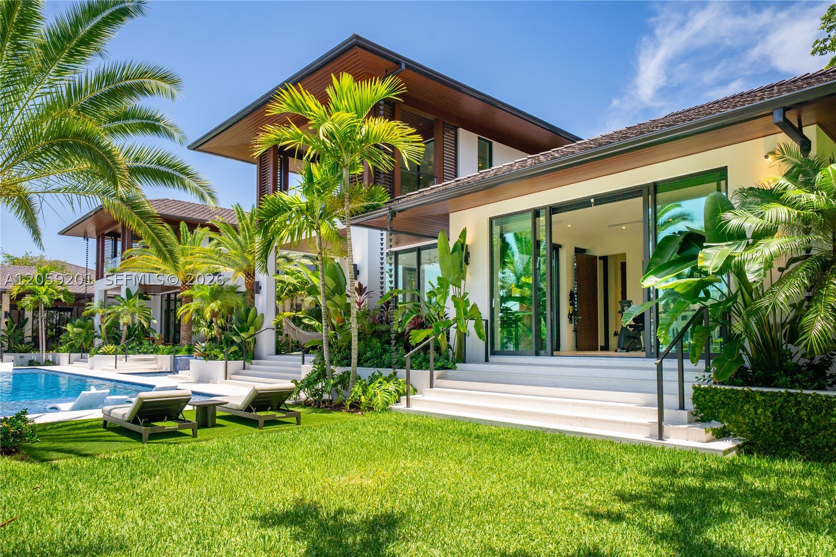 641 Leucadendra Dr, Coral Gables FL 33156