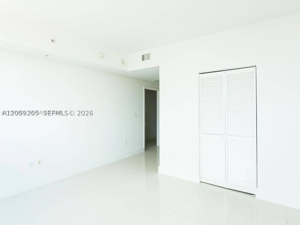 244 Biscayne Blvd #1202, Miami FL 33132