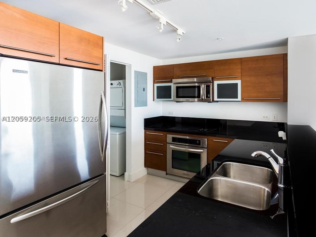 244 Biscayne Blvd #1202, Miami FL 33132