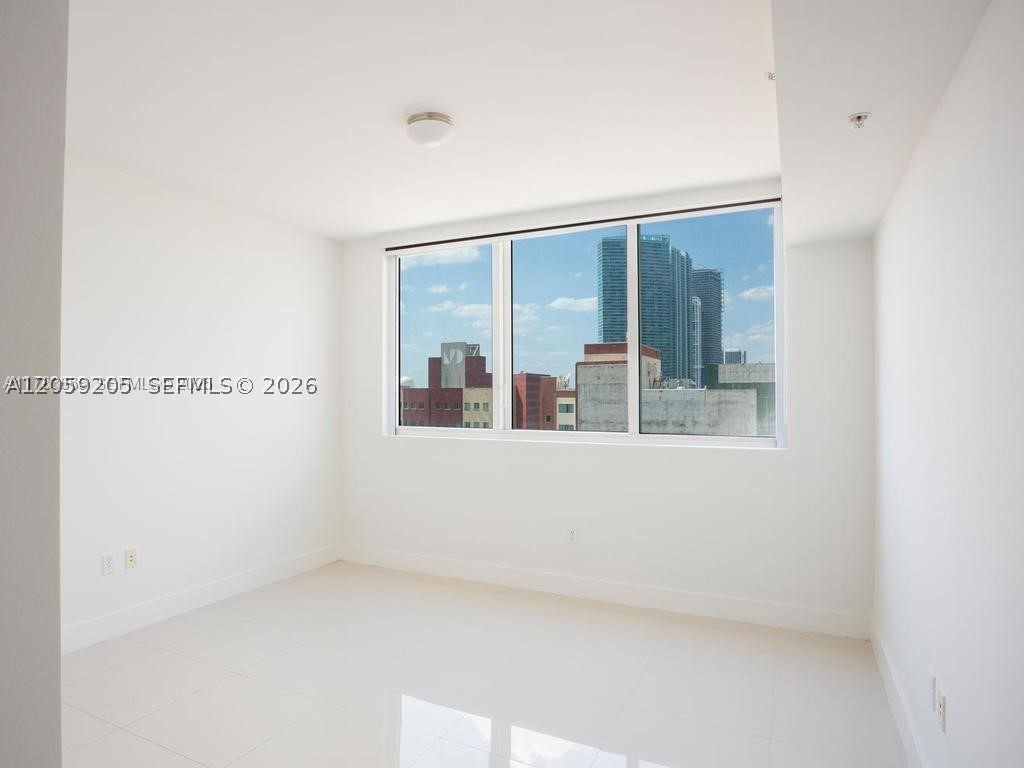 244 Biscayne Blvd #1202, Miami FL 33132