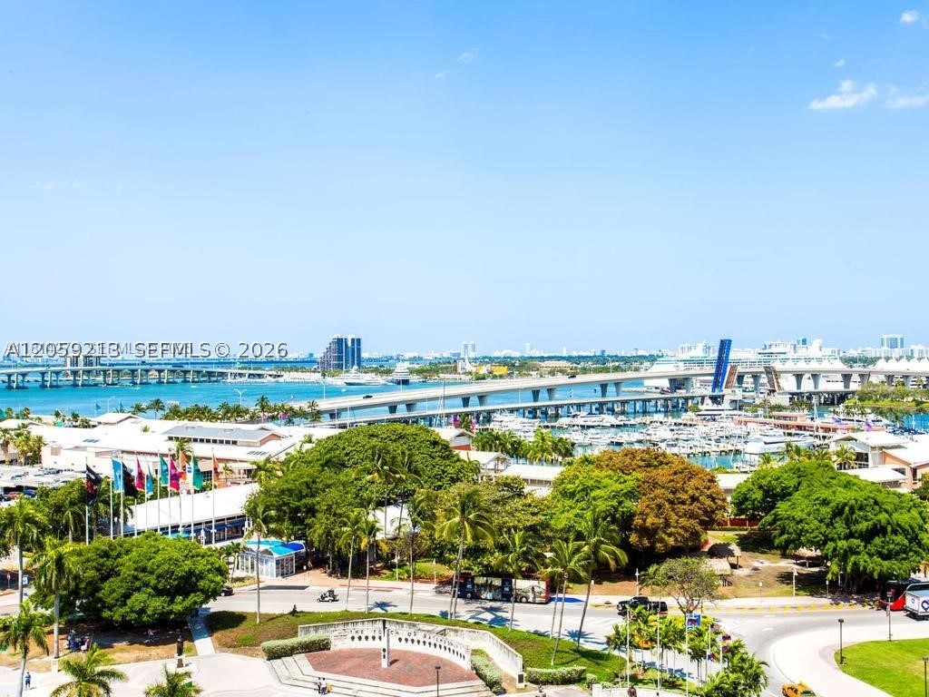 244 Biscayne Blvd #1002, Miami FL 33132