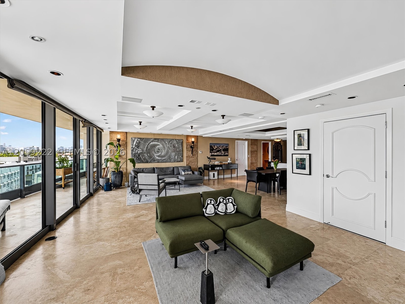 1455 Ocean Dr #704, Miami Beach FL 33139