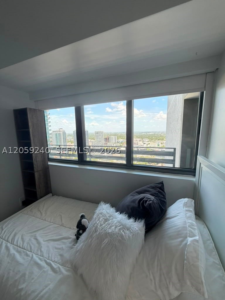 650 NE 32nd St #3405, Miami FL 33137