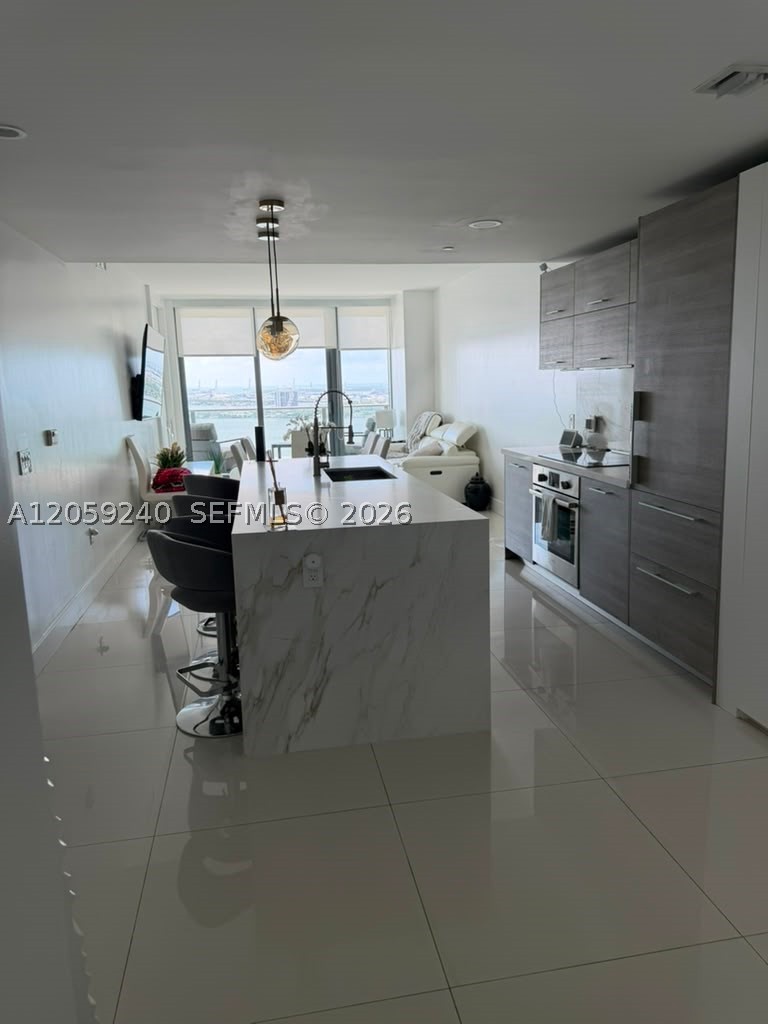 650 NE 32nd St #3405, Miami FL 33137