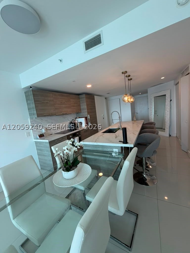 650 NE 32nd St #3405, Miami FL 33137