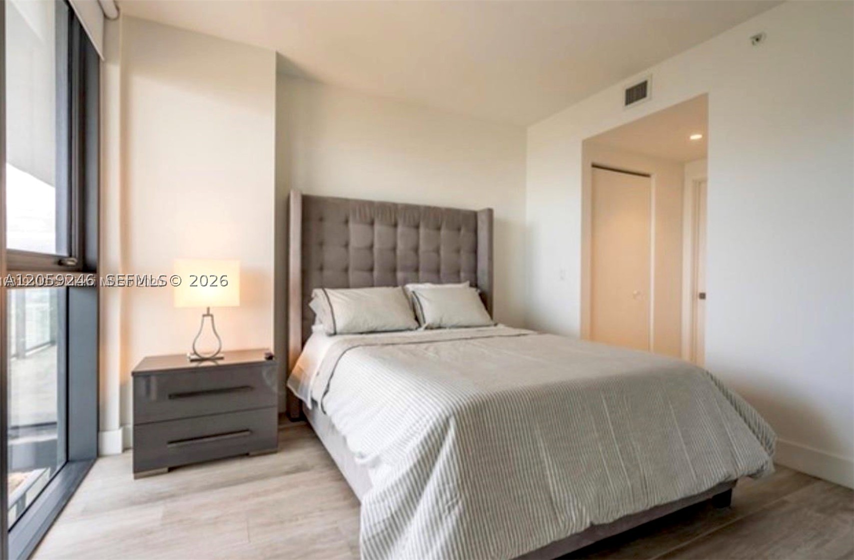 121 NE 34th St #3105, Miami FL 33137