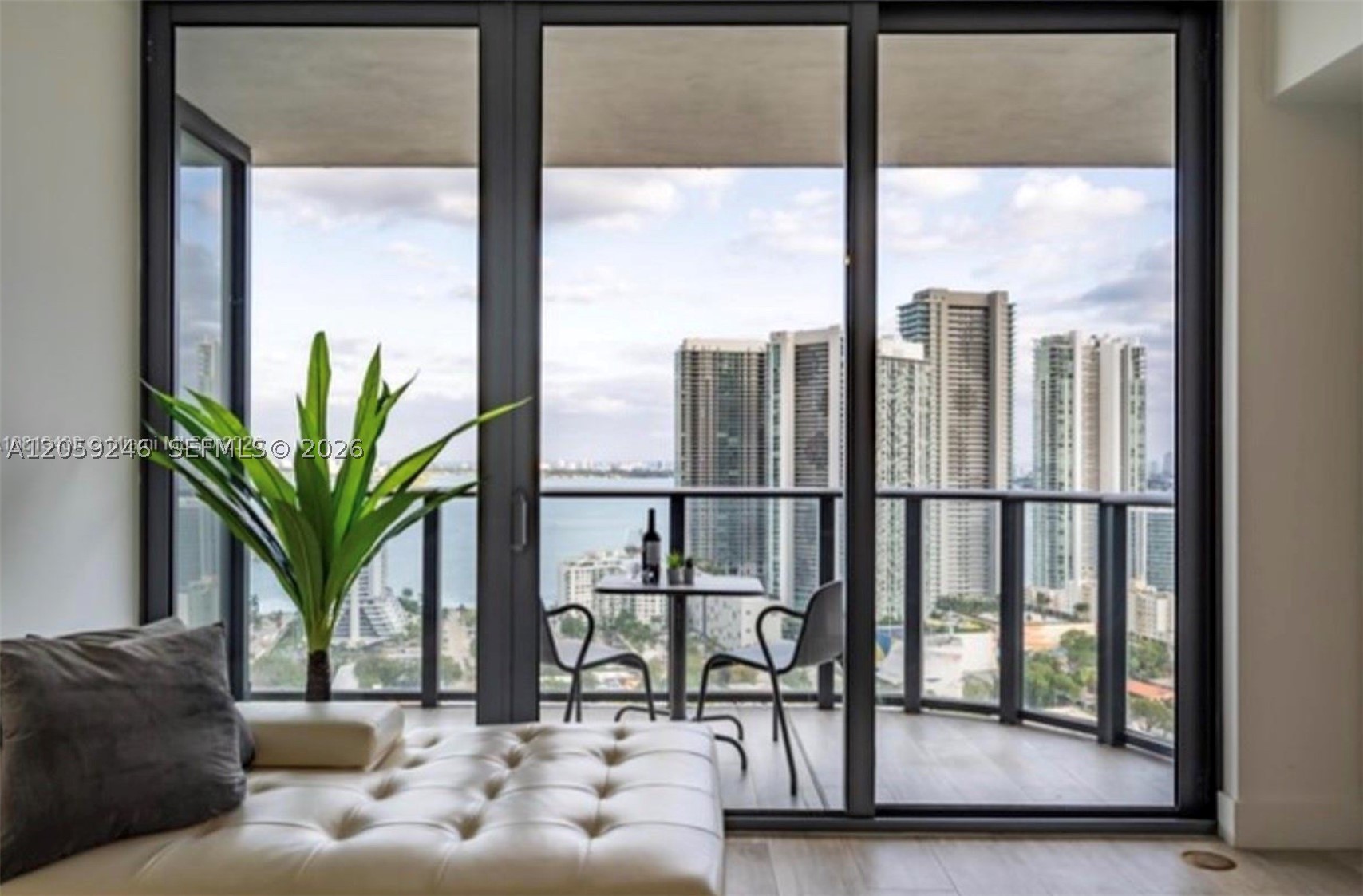 121 NE 34th St #3105, Miami FL 33137
