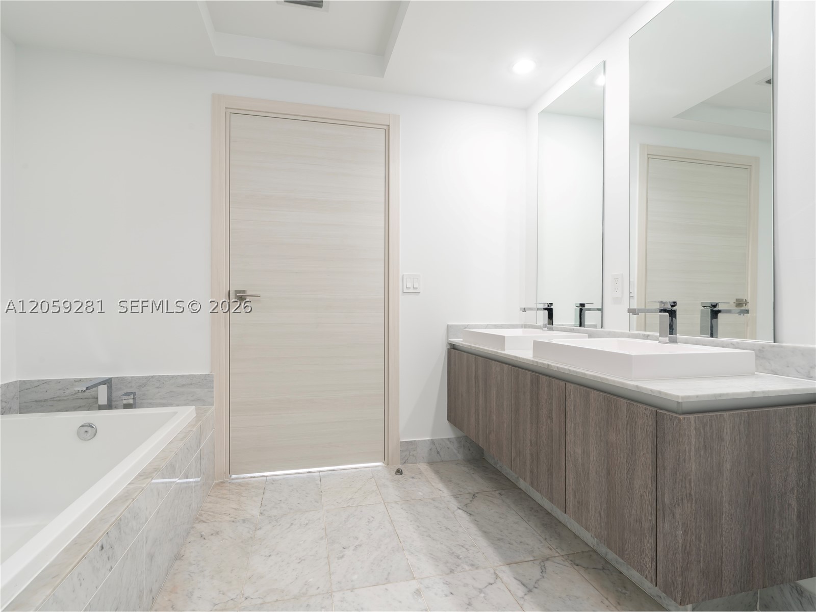 801 S Miami Ave #4709, Miami FL 33130