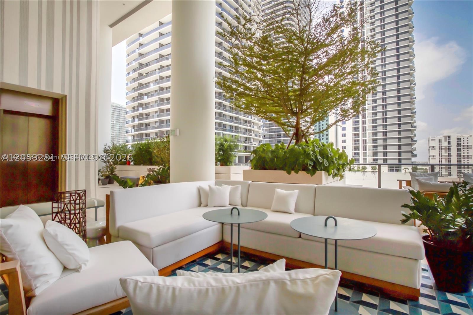801 S Miami Ave #4709, Miami FL 33130