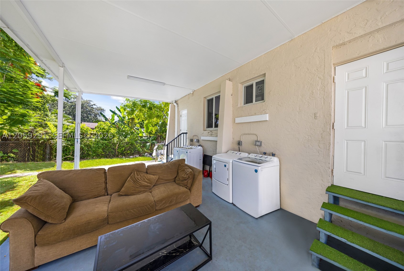 2420 NW 34th St, Miami FL 33142