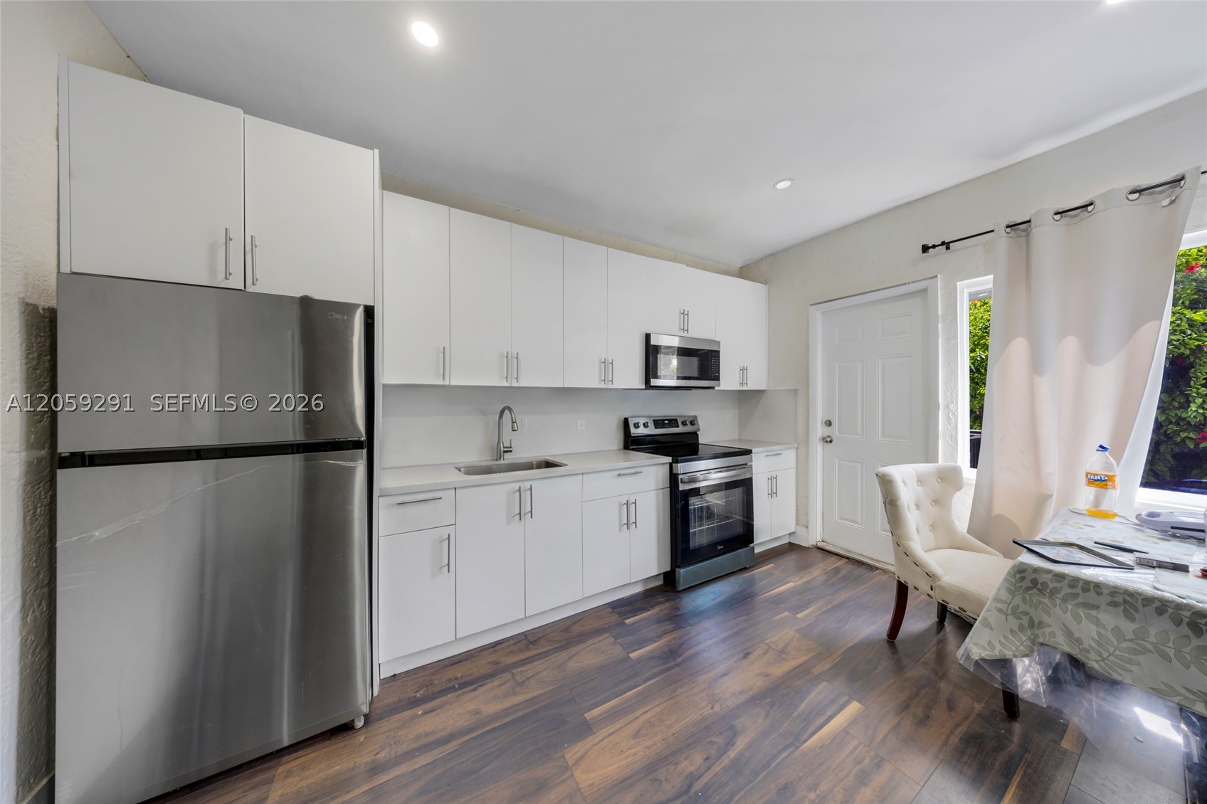 2420 NW 34th St, Miami FL 33142