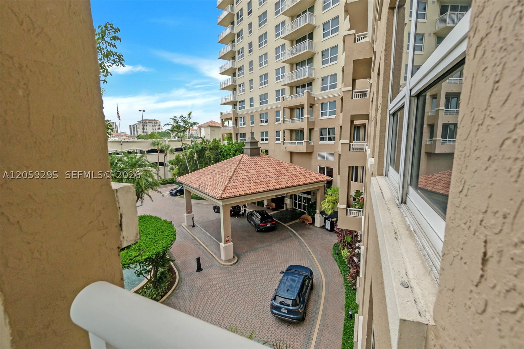 19501 W Country Club Dr #309, Aventura FL 33180