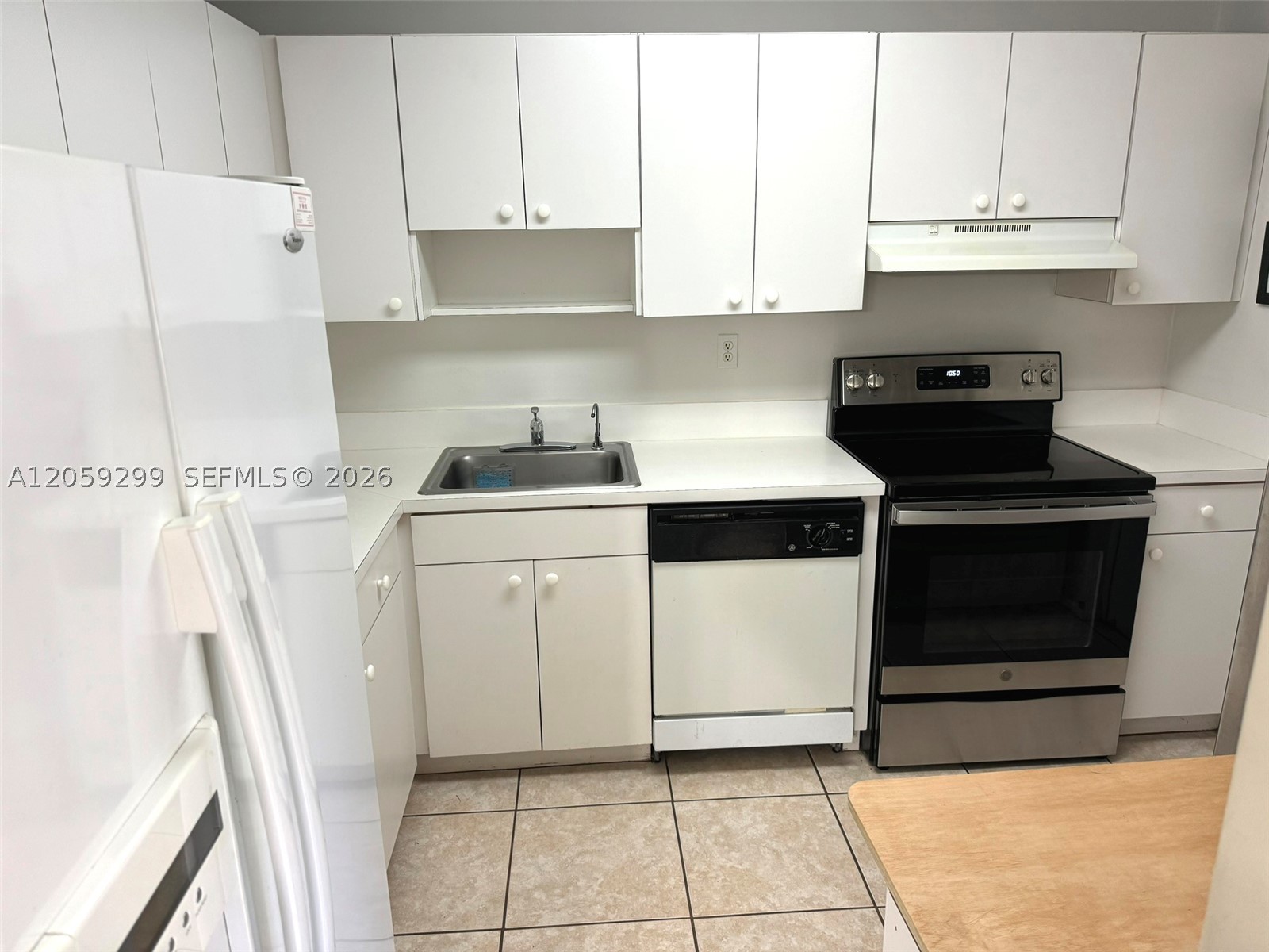 7400 Miami Lakes Dr #D206, Miami Lakes FL 33014