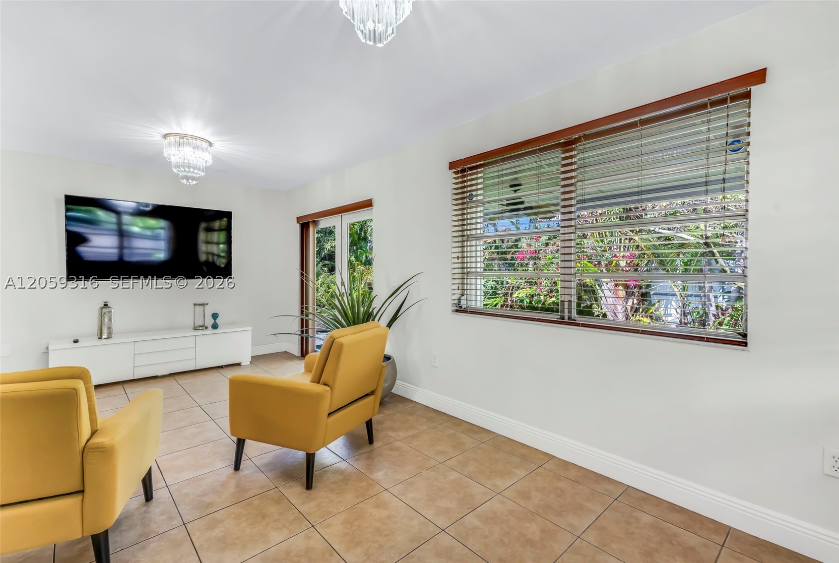 232 SW 102nd Ave, Sweetwater FL 33174