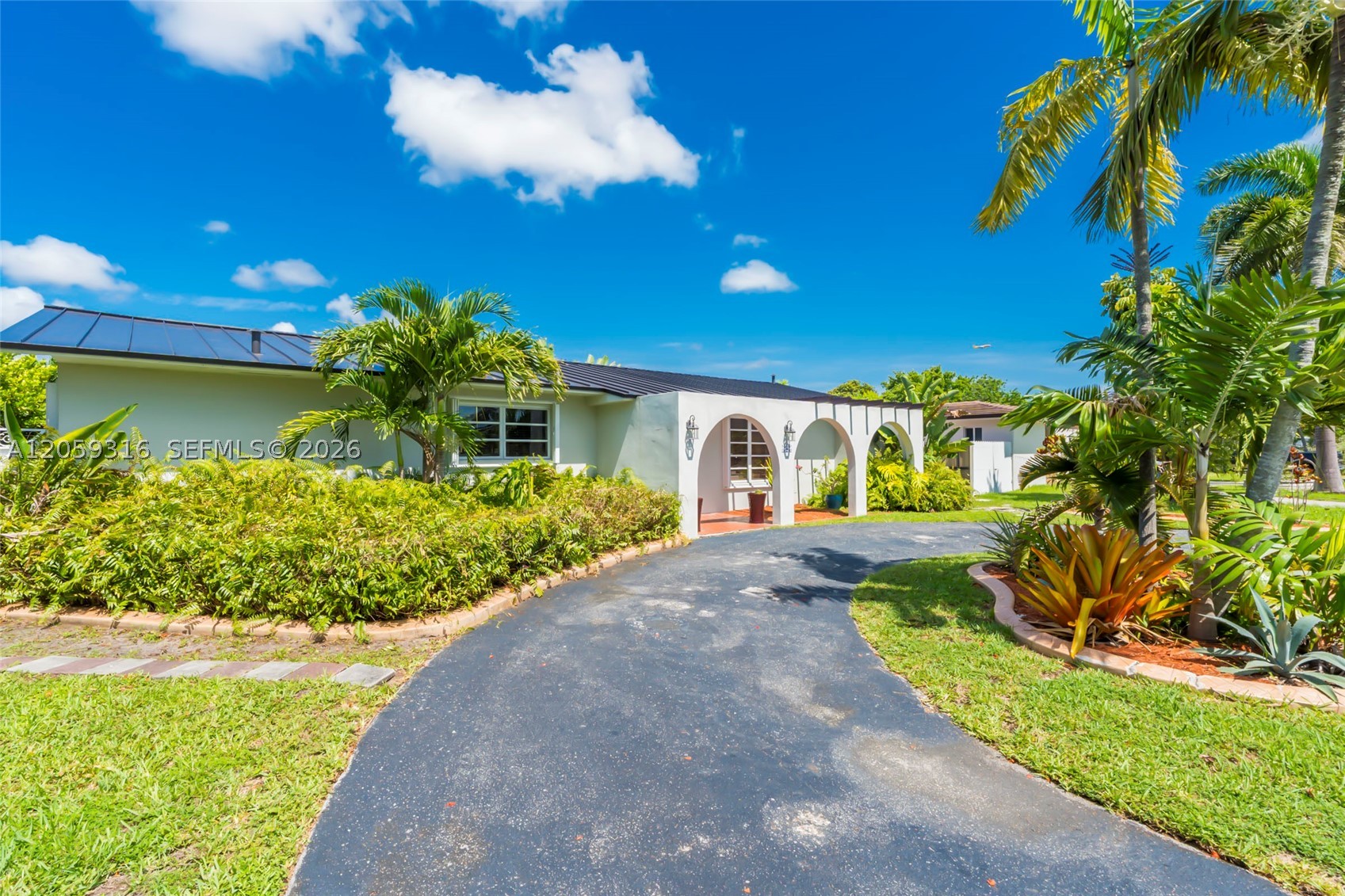 232 SW 102nd Ave, Sweetwater FL 33174