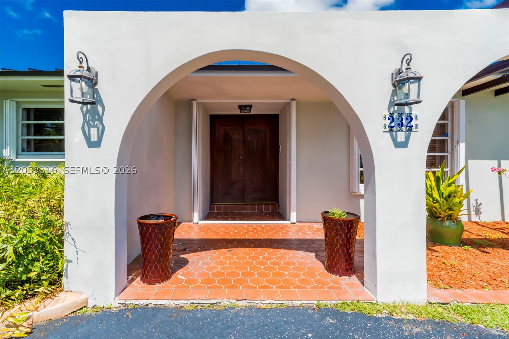 232 SW 102nd Ave, Sweetwater FL 33174