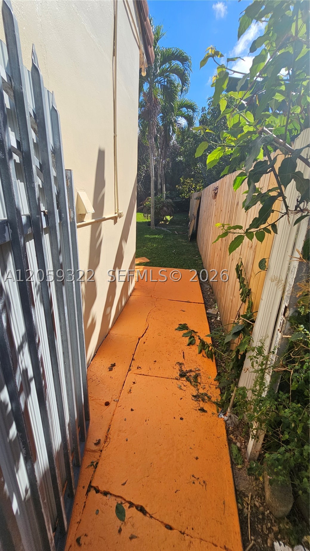 156 NW 88th St, El Portal FL 33150