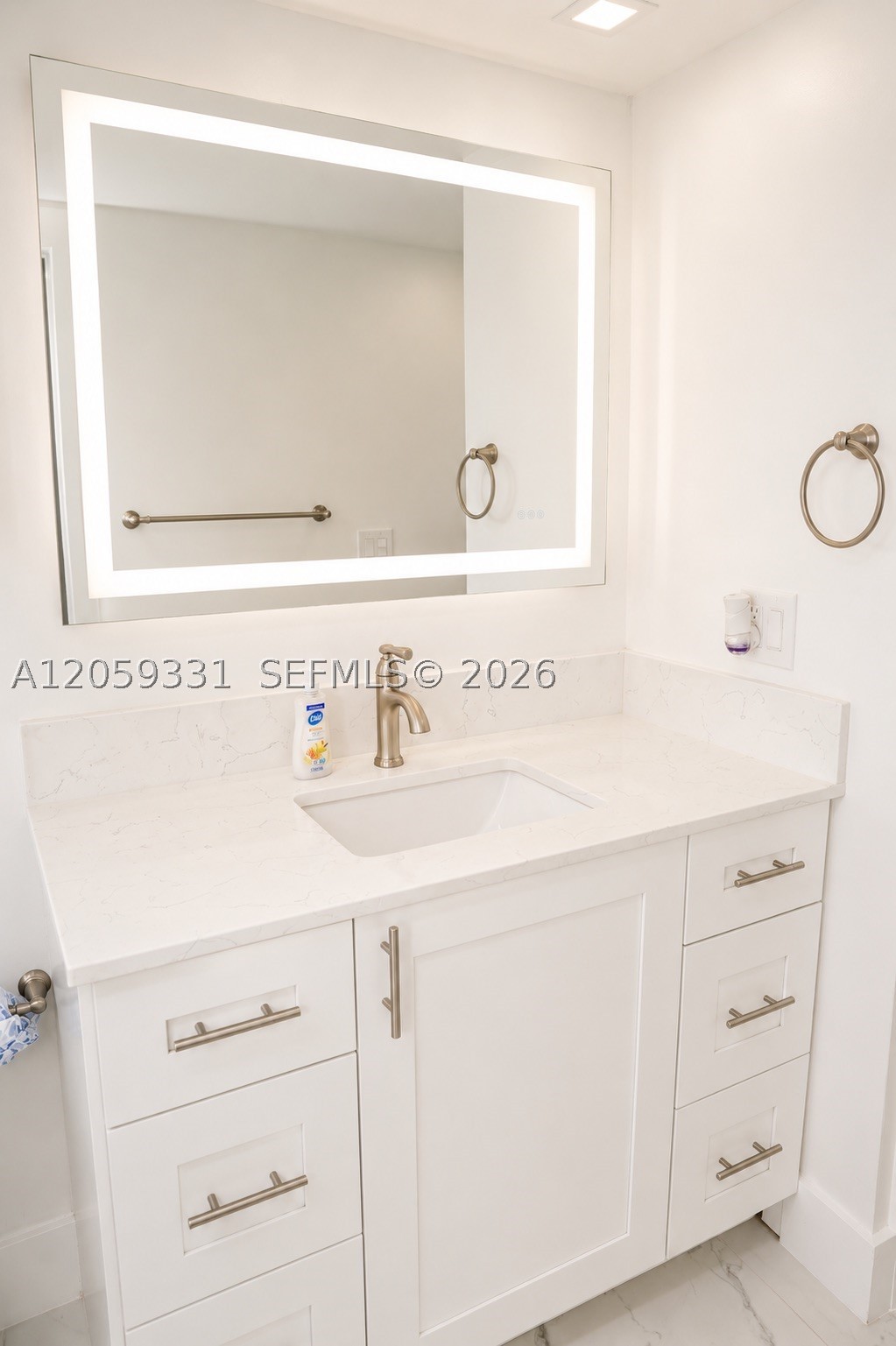 2750 W 76th St #203, Hialeah FL 33016