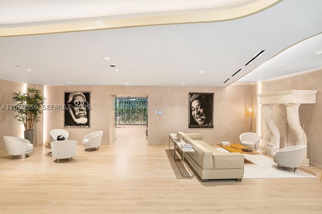 1000 Brickell #PH6106, Miami FL 33131