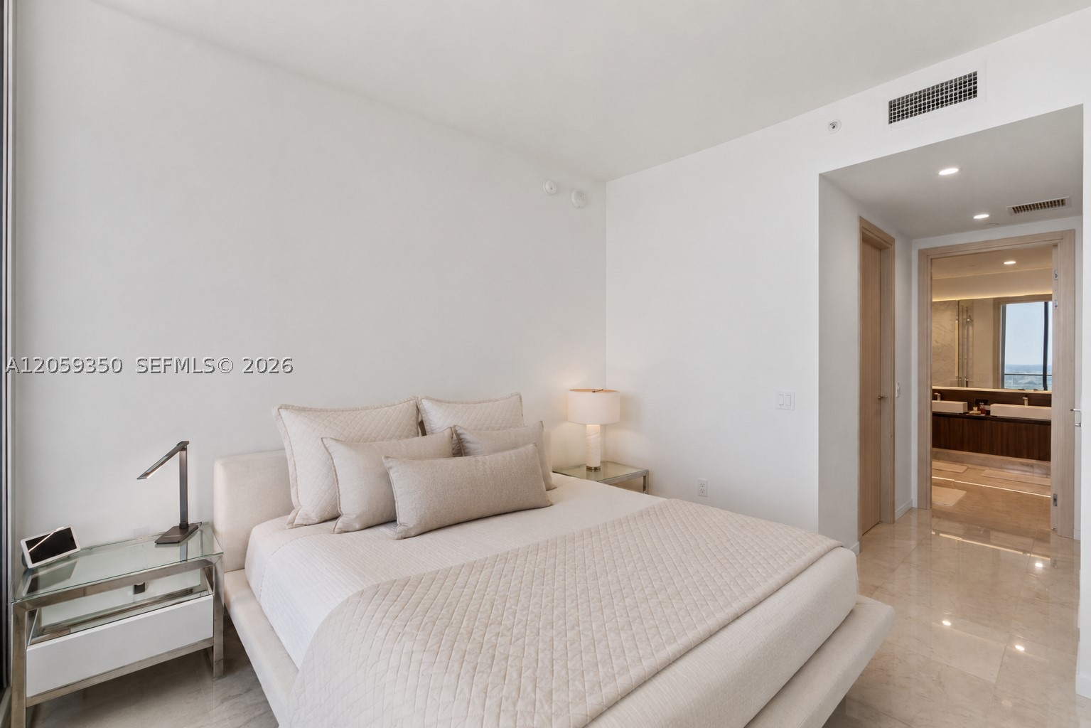 1000 Brickell #PH6106, Miami FL 33131