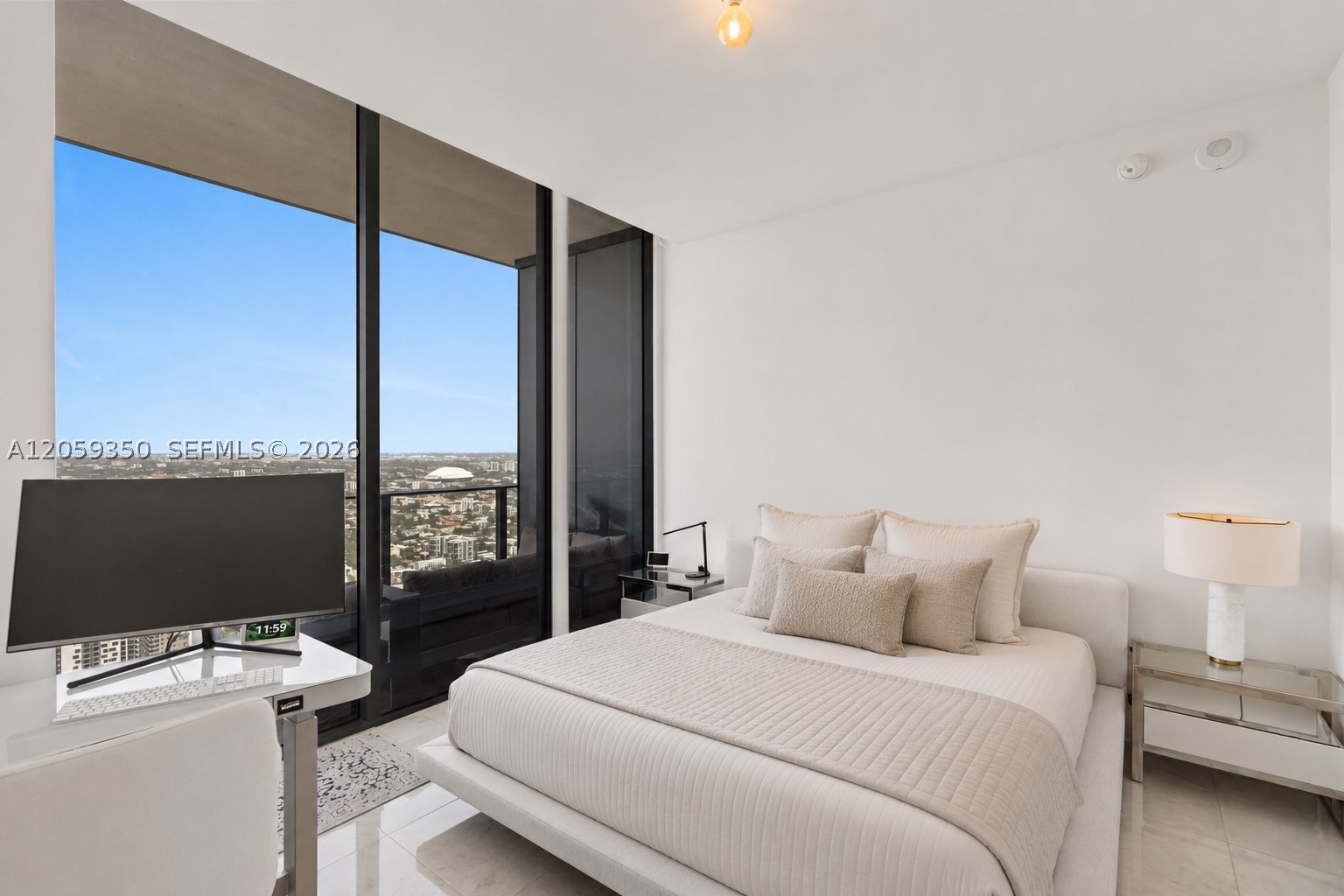 1000 Brickell #PH6106, Miami FL 33131