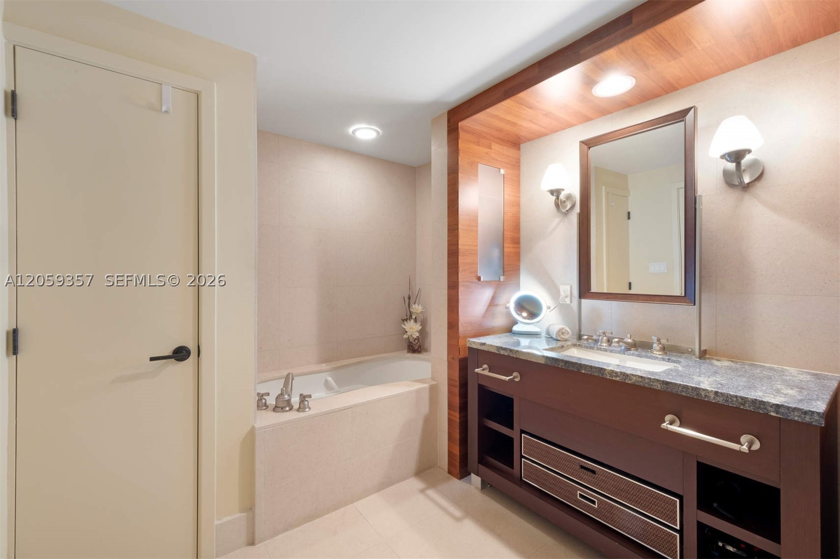6799 Collins Ave #1603, Miami Beach FL 33141