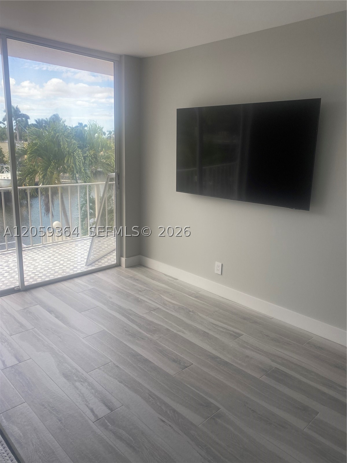 613 NE 26th Ave #613, Hallandale Beach FL 33009