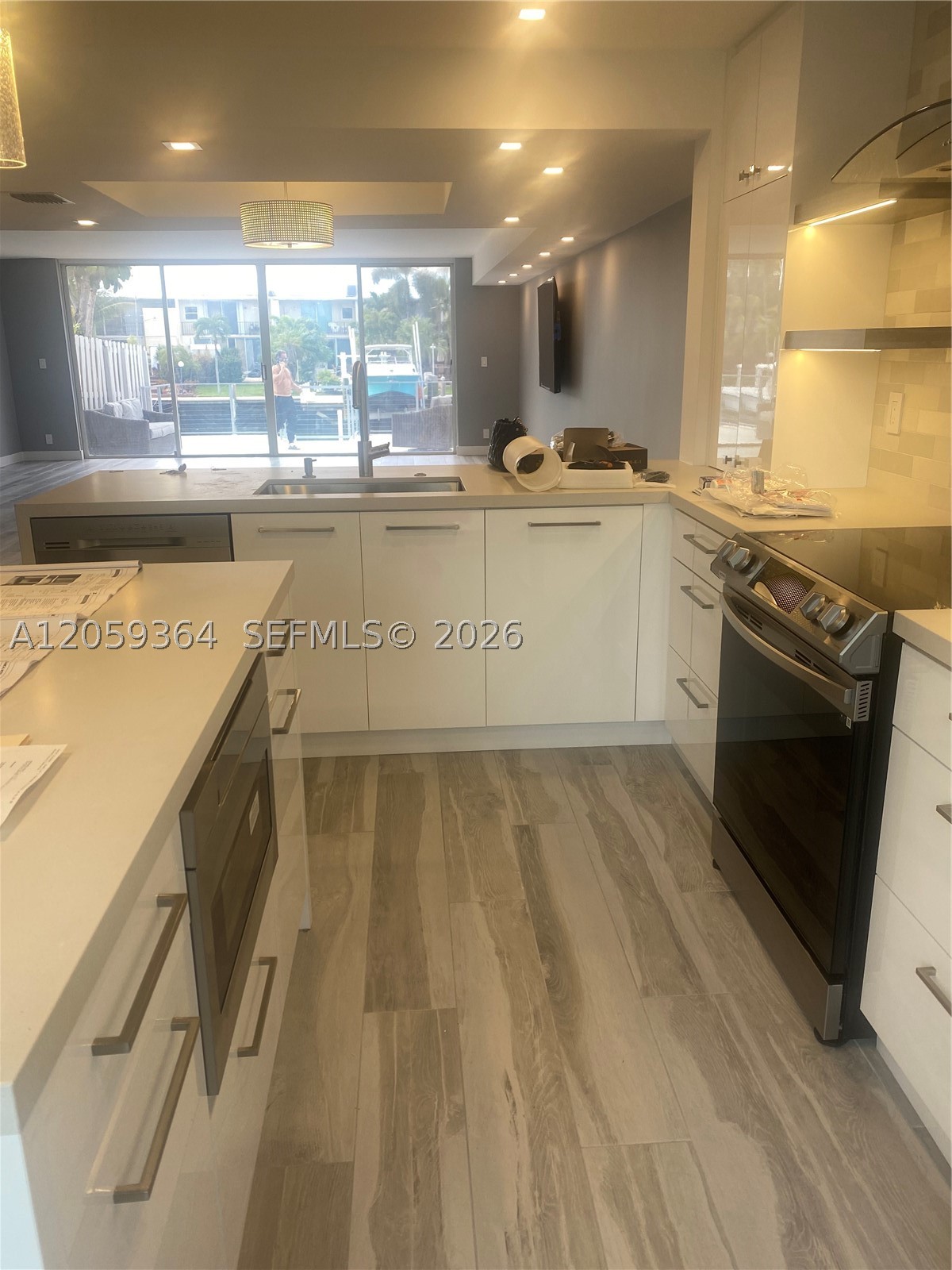613 NE 26th Ave #613, Hallandale Beach FL 33009