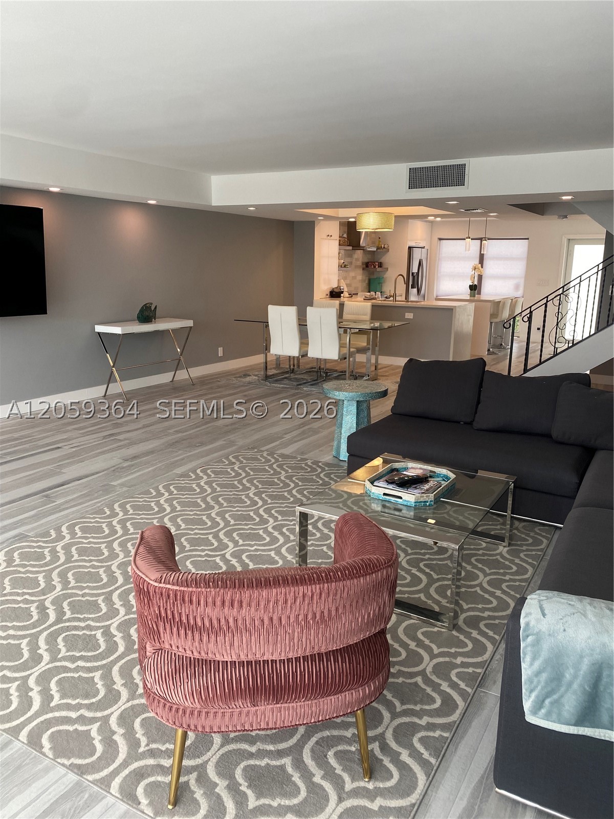 613 NE 26th Ave #613, Hallandale Beach FL 33009